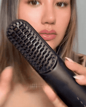 Load image into Gallery viewer, Trådløs glattebørste | Rask og skånsom styling overalt - tekshop.no