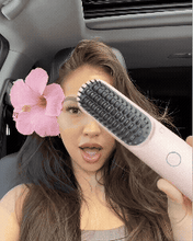 Load image into Gallery viewer, Trådløs glattebørste | Rask og skånsom styling overalt - tekshop.no