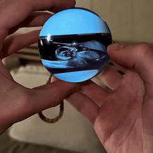 Load image into Gallery viewer, Personlig videokule med skjerm | Spill av dine minner - tekshop.no