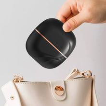 Load image into Gallery viewer, Oppladbar miniglattebørste | Rask styling på farten - tekshop.no