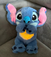 Load image into Gallery viewer, Kawaii Stitch Plush Doll med avslappende musikk og pustefunksjon - tekshop.no