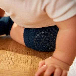 Baby klær til knær – Baby Knee Support tekshop.no